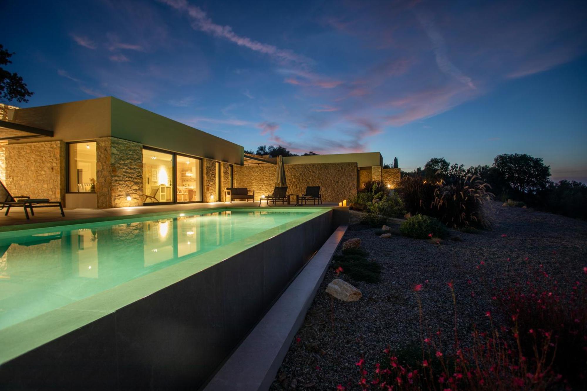 Theros Estate