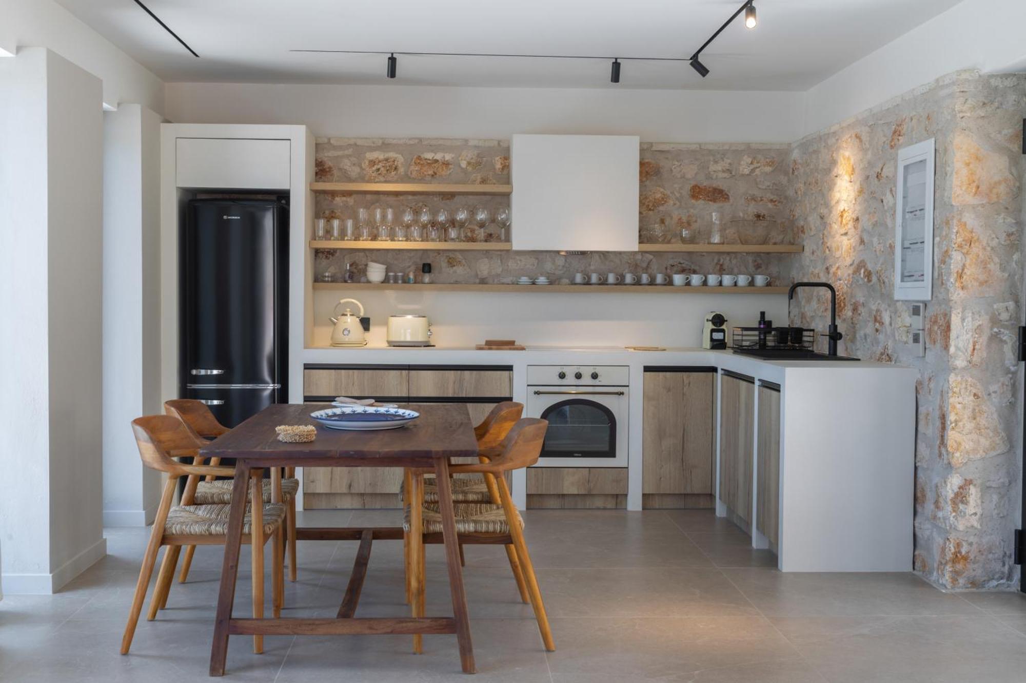 Theros Estate