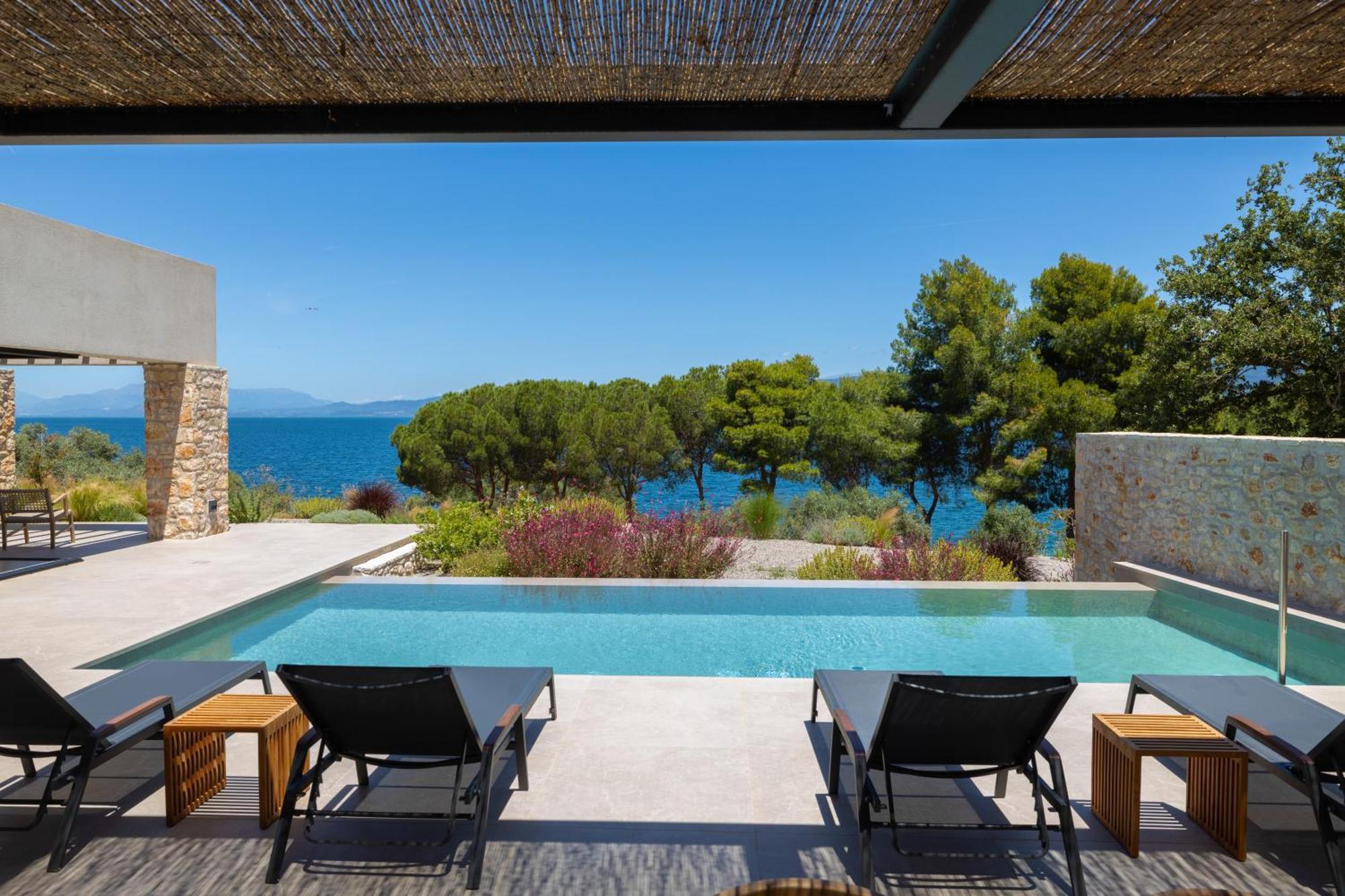 Villa Theros Estate *