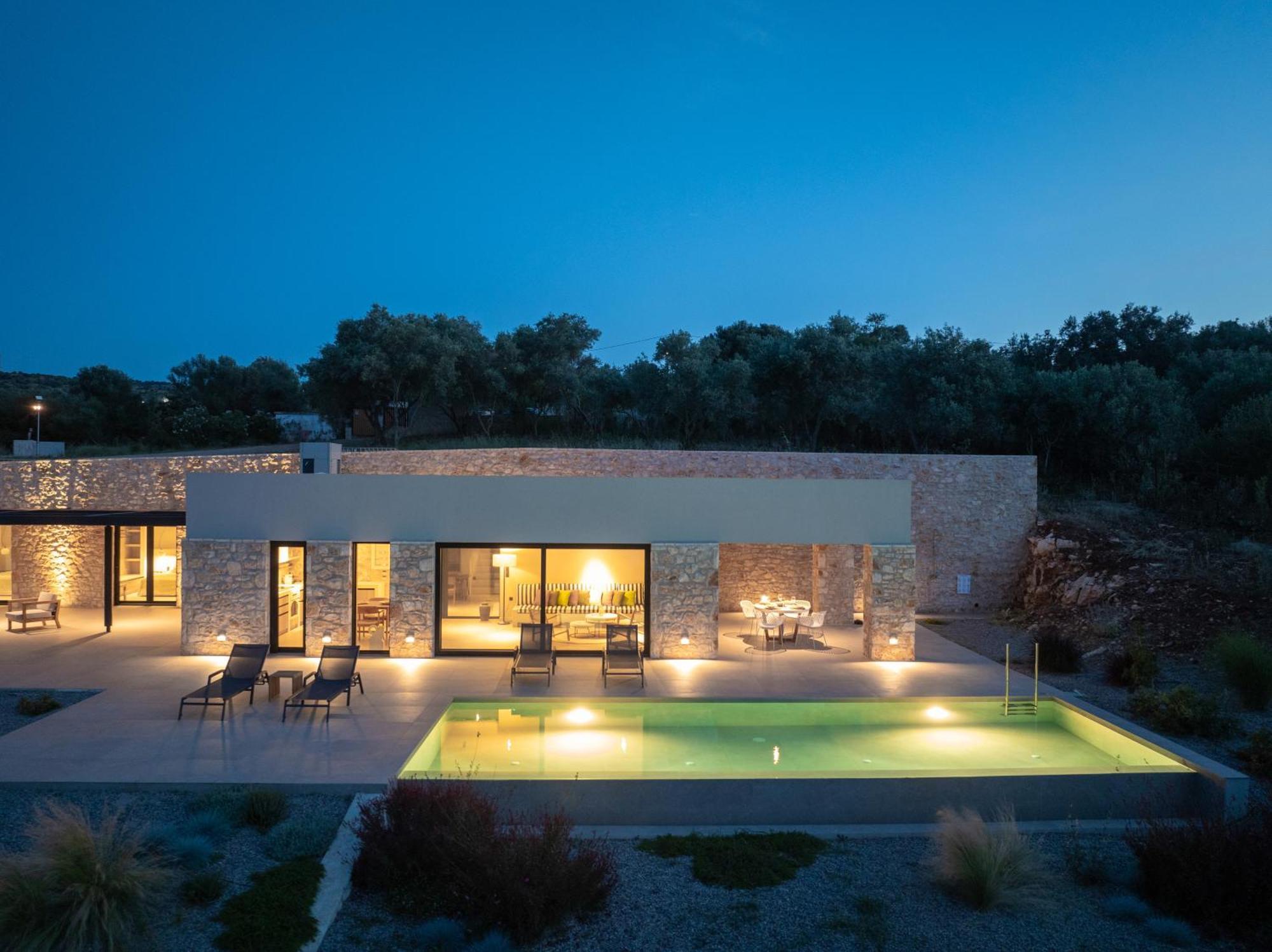 Theros Estate Villa *