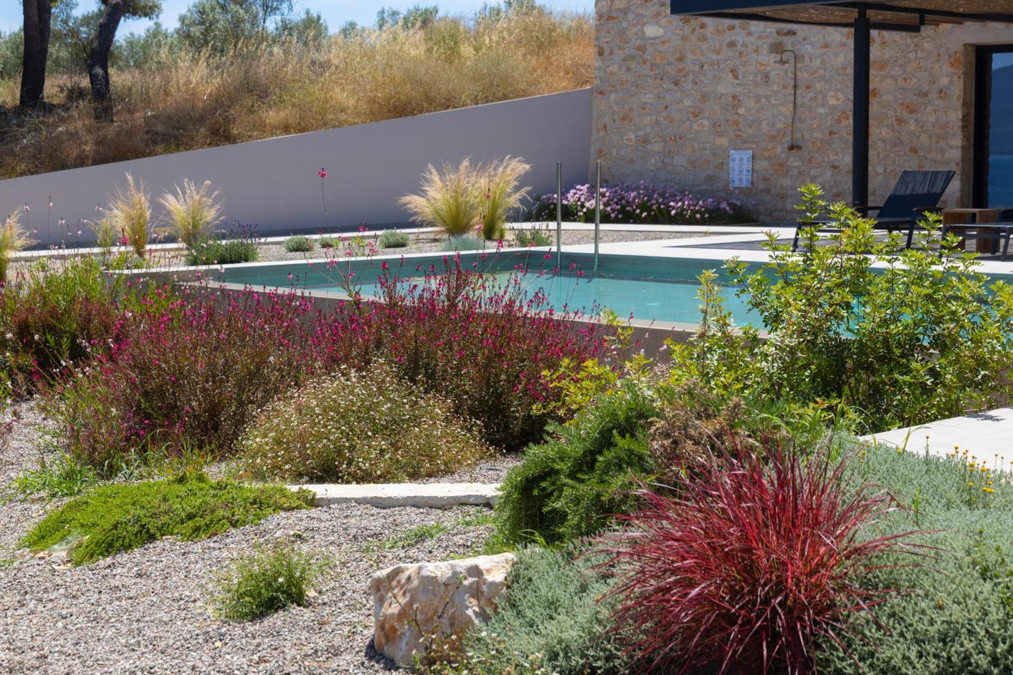 Theros Estate Villa *